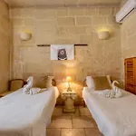 Vakantiehuis Ta'leli Pool In Gozo - Happy *