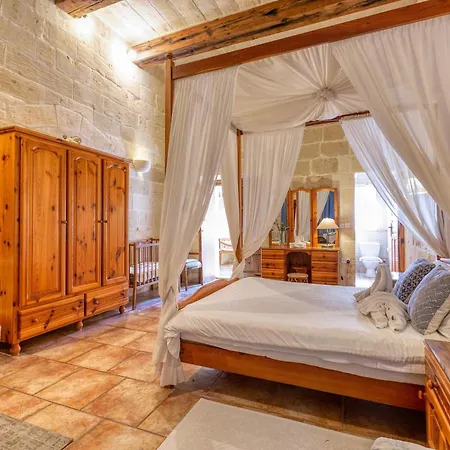 Ta'leli Pool In Gozo - Happy Vakantiehuis