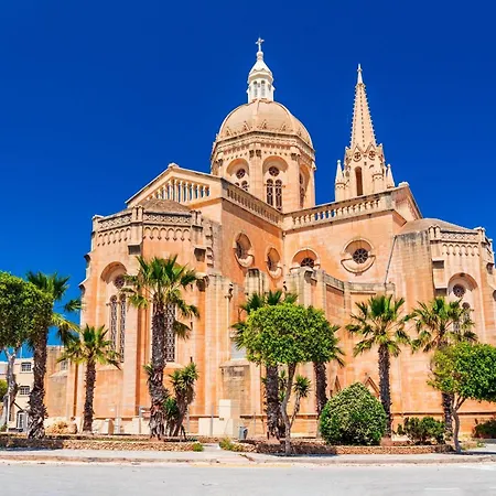 Ta'leli Pool In Gozo - Happy Сasa de vacaciones Għarb