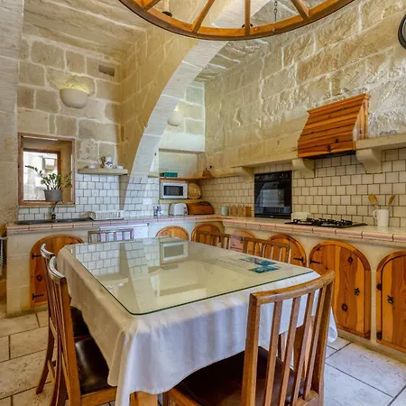 Ta'leli Pool In Gozo - Happy *