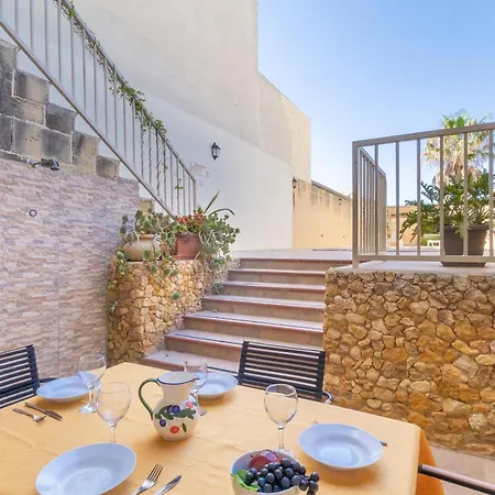 Ta'leli Pool In Gozo - Happy