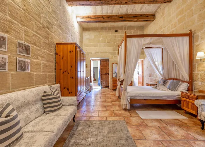 Tatil Evi Ta'leli Pool In Gozo - Happy Għarb