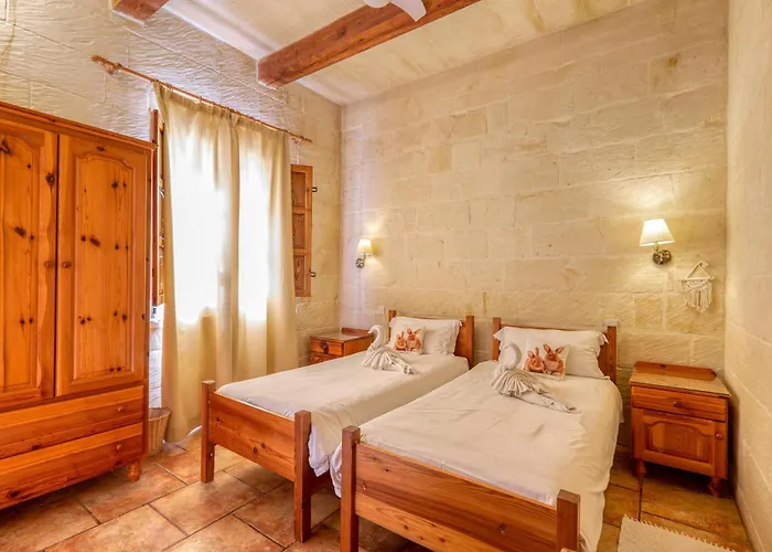 Ta'leli Pool In Gozo - Happy Tatil Evi