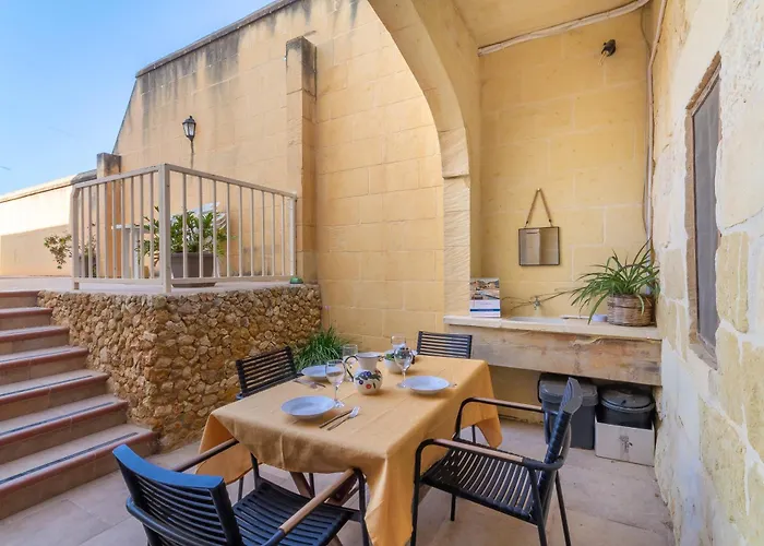 Tatil Evi Ta'leli Pool In Gozo - Happy